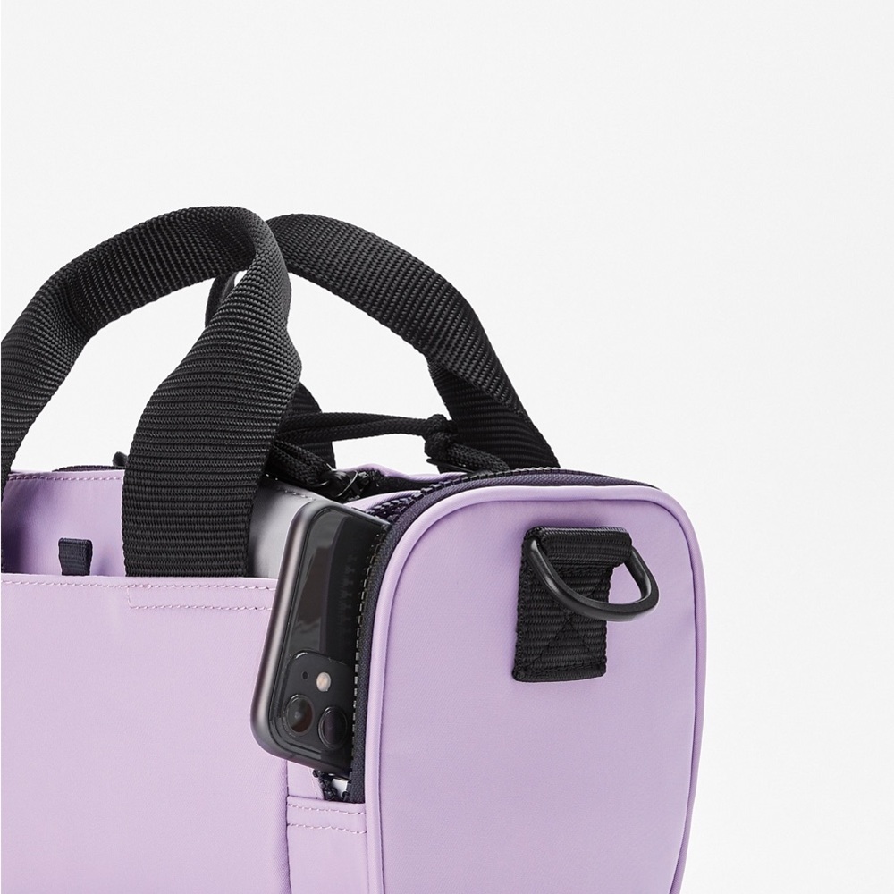 !!SOLD!! FABLETICS LILAC MINI TOTE BAG CROSSBODY PURSE NYLON SHOULDER GYM - Picture 13 of 16